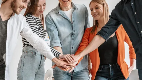 皇马2比3惜败莱加内斯；拜仁2比3惊险击败圣保利