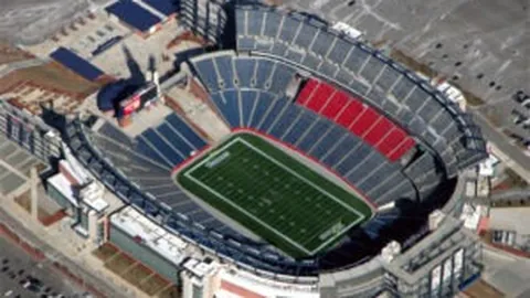 墨菲玉山赛再创佳绩：以147分满分领跑，80后首获十杆满分殊荣！